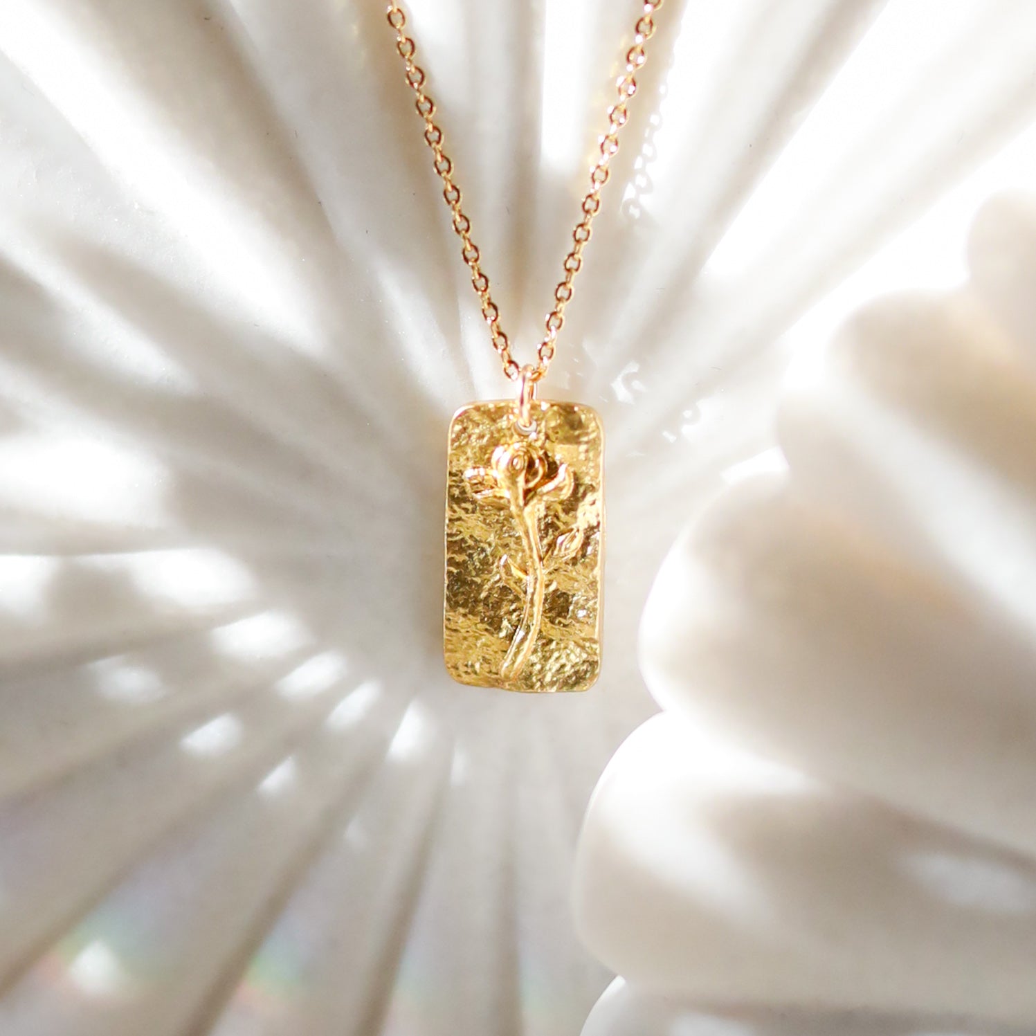 Birth Flower Necklace - Febuary - Iris